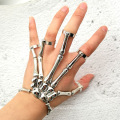 Halloween Punk exagéré Ghost Hand Skull Bracelet Metal Texture Texture Ligature Bracelet